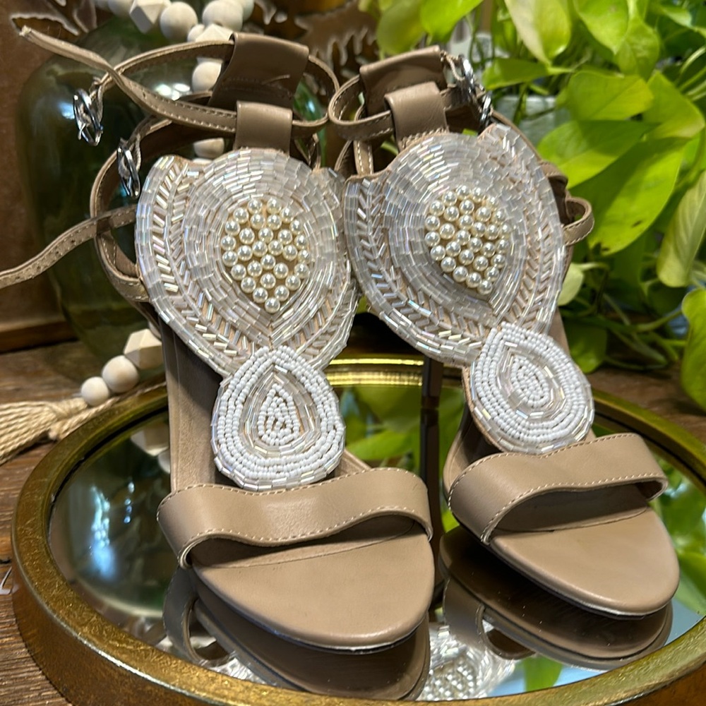 Venus Worn Once Nude Pearl beaded open toe 4inch heel Special Occasion
